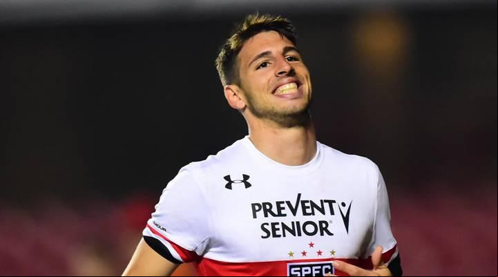A previsão para um processo completo de recuperação de Calleri será de quase nove meses (Foto/Divulgação/São Paulo)