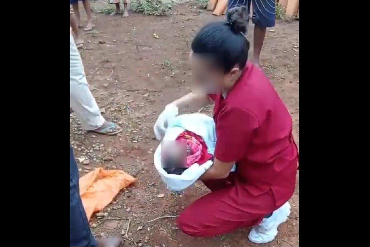 Vídeo mostra o momento do resgate da criança (Foto: REPRODUÇÃO/REDES SOCIAIS)
