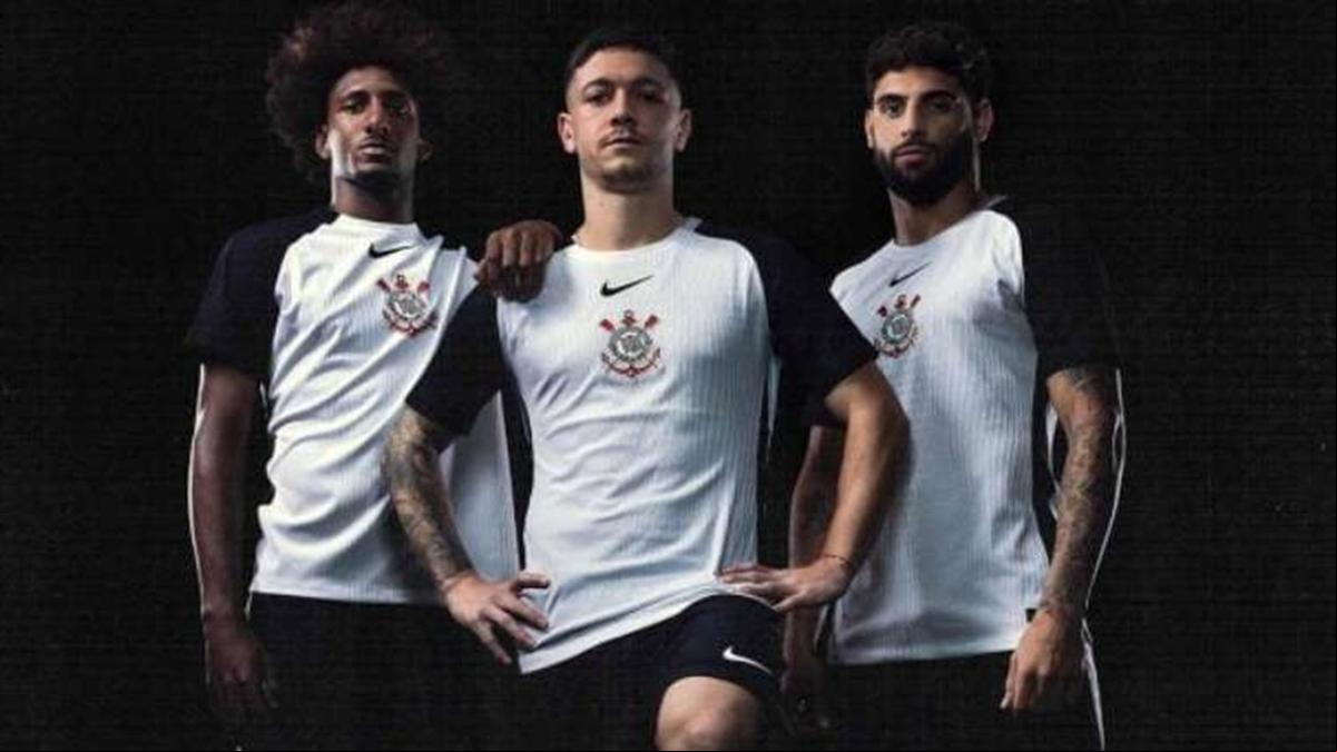 O Corinthians usou o slogan "O dia que a loucura virou mundial" para promover o produto (Foto:Jogada 10)