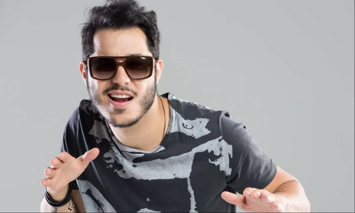 O cantor Tomate, que estará presente na CIA (Foto/Reprodução)