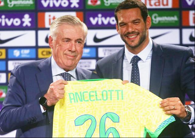 Ao assumir a CBF, Xaud manteve o acordo e recepcionou Ancelotti em sua chegada ao Brasil (Foto/Pedro Kirilos/Estadão)