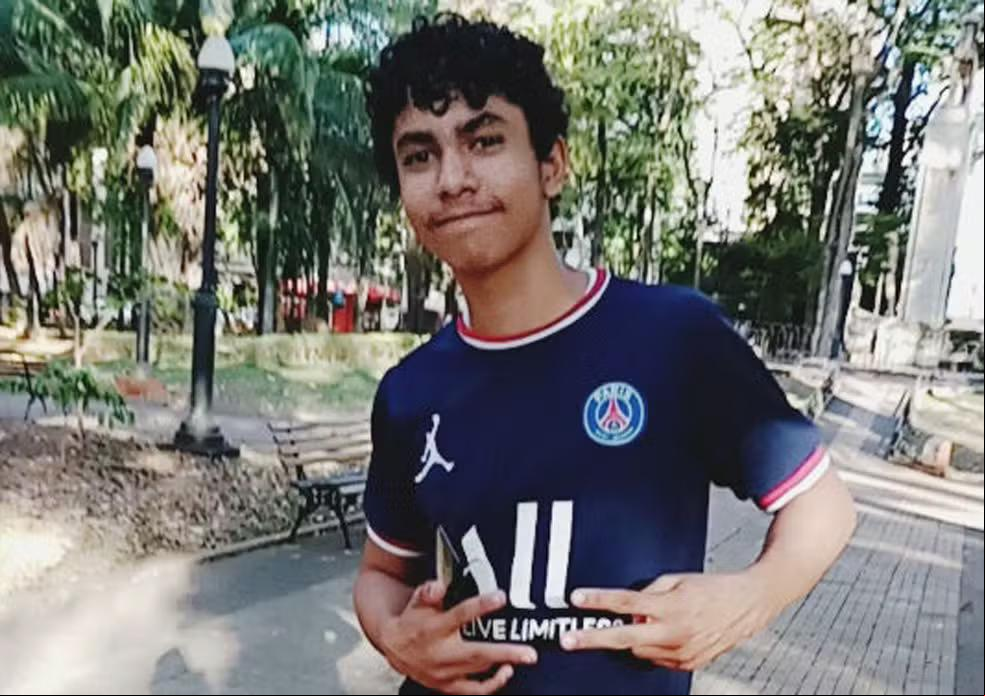 Alex Gabriel Santos, de 16 anos, foi morto em Pontal, SP (Foto/Arquivo pessoal)